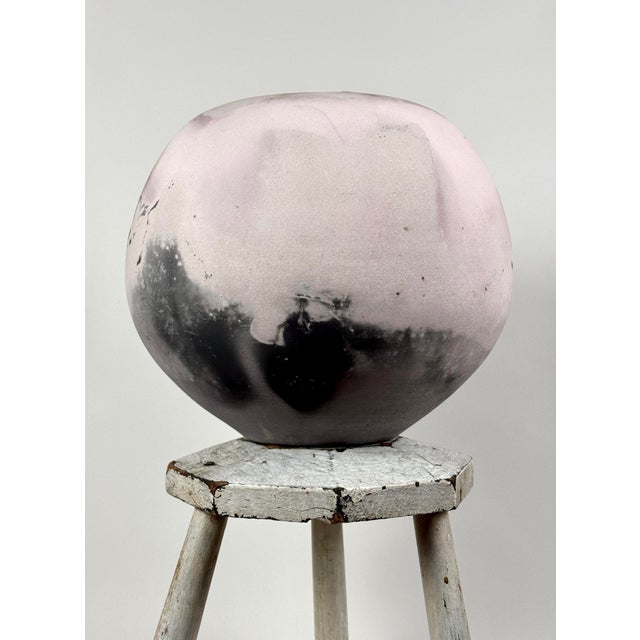 Vintage Large Modernist Anagama Fired Pink Seed Pot-Style Vessel by Jeffrey Zigulis (American, B. 1954), Signed (1983) For Sale In Philadelphia - Image 6 of 10