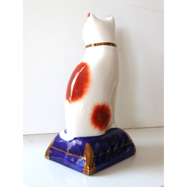 Fitz and Floyd Staffordshire Style Vintage Hand Painted Fitz Cat Figurine For Sale - Image 4 of 6