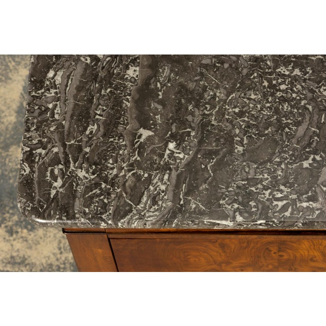Mid-19th Century French Louis Philippe Walnut Commode With Gray Marble Top For Sale - Image 4 of 17