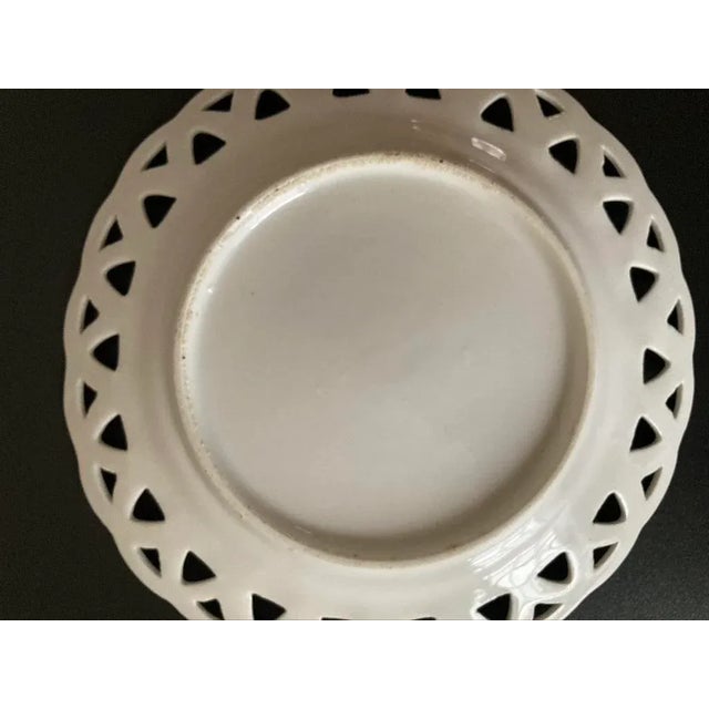 English Romantic Cherub Cupid Porcelain Plate With Lattice Margin and Gold Rim For Sale - Image 10 of 12