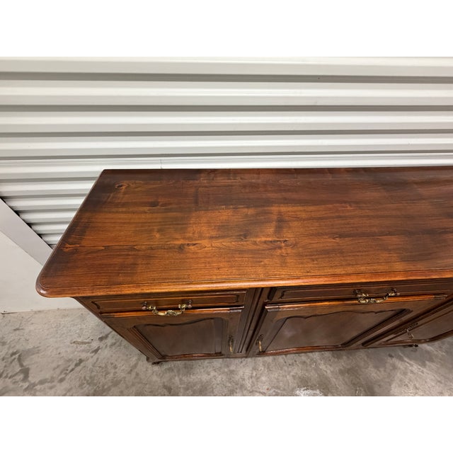 Antique Louis XV Style French Provincial Walnut Enfilade Buffet Cabinet For Sale - Image 14 of 17