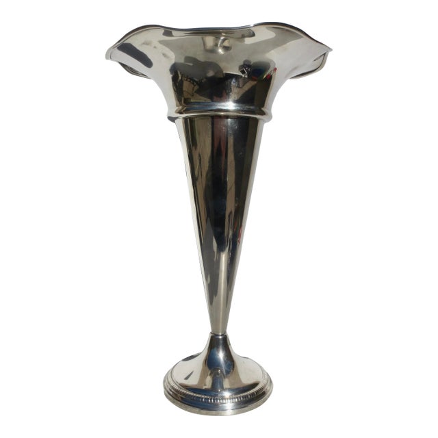 Trumpet Sterling Silver Vase by Revere Silversmiths Circa 1940-50s For Sale