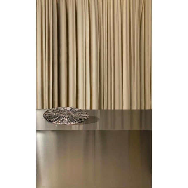 Not Yet Made - Made To Order EL 03 Placemat in Metal-Plated Hand-Woven Wicker by Caspal For Sale - Image 5 of 6