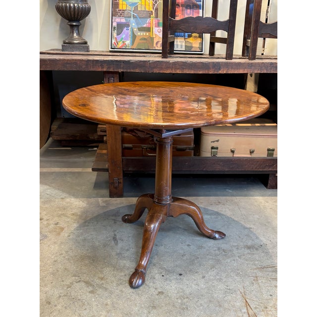 Fine 18th Century George III Period Mahogany Tripod Table A handsome late 18th-century George III period mahogany tripod...