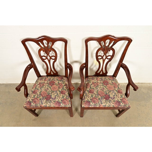 1980s Henredon Georgian Carved Mahogany Armchairs, Pair For Sale - Image 5 of 16