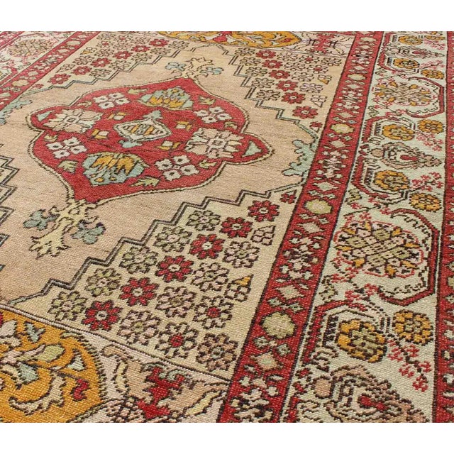 1930s Keivan Woven Arts, Osm-04, 1930s Vintage Floral Turkish Oushak Rug - 4′4″ × 6′ For Sale - Image 5 of 7