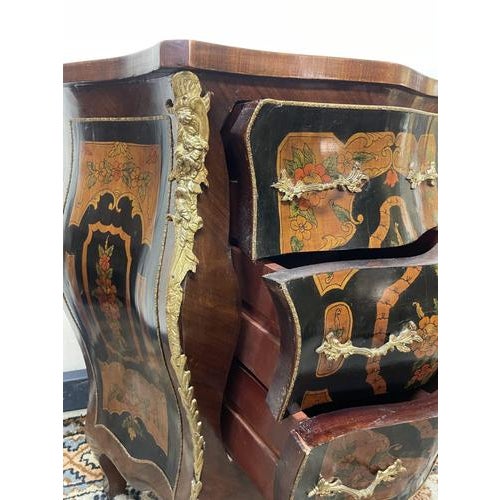 Louis XV Style Bombe Chest of Drawers For Sale - Image 4 of 7