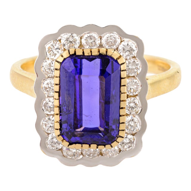 Contemporary Art Deco Style 2.36 Carat Tanzanite and Diamond Cluster Ring Size 10 For Sale
