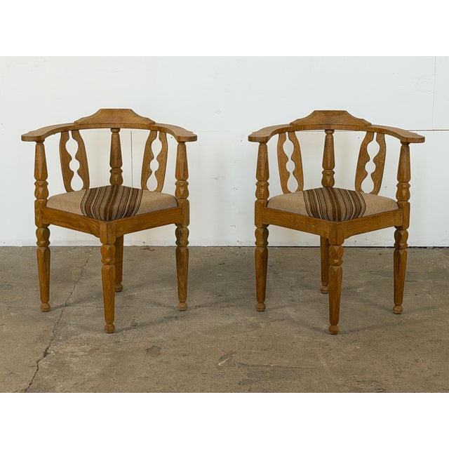Scandinavian Modern Corner Chairs in Oak by Henning Kjærnulf, Denmark, 1960, Set of 2 For Sale - Image 12 of 12