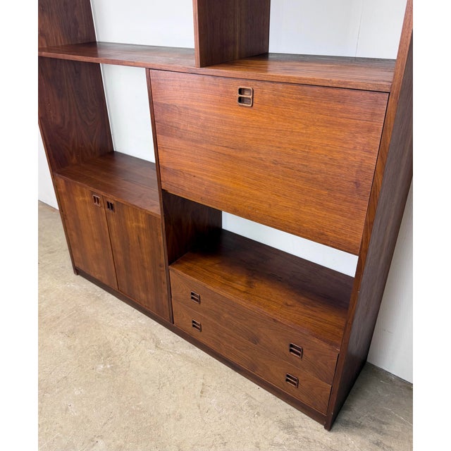 Wood Mid Century Danish Modern Style Walnut Wall Unit / Bookcase / Writing Desk / Cabinet For Sale - Image 7 of 12