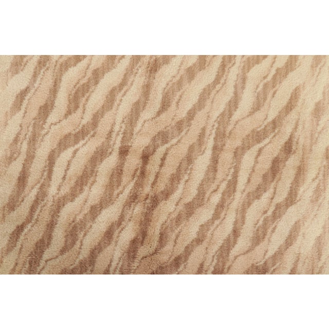 Antique 20th Century Savonnerie Rug With Diagonal Stripes in Beige & Brown - Rug & Kilim For Sale In New York - Image 6 of 9