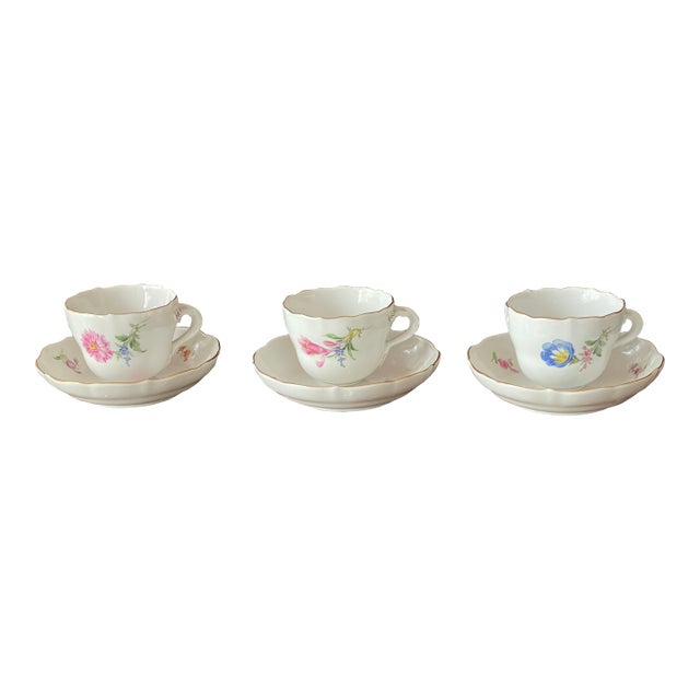 1950s 3 Meissen Porcelain Demitasse Cups With Saucers Flowerrs For Sale