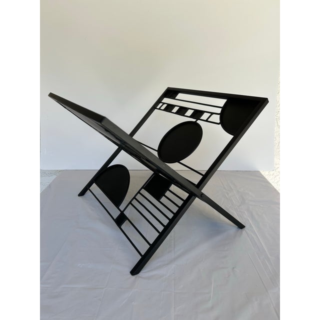 With a design based on a triptych stained glass window in a Frank Lloyd Wright house in Riverside, Illinois, this magazine...