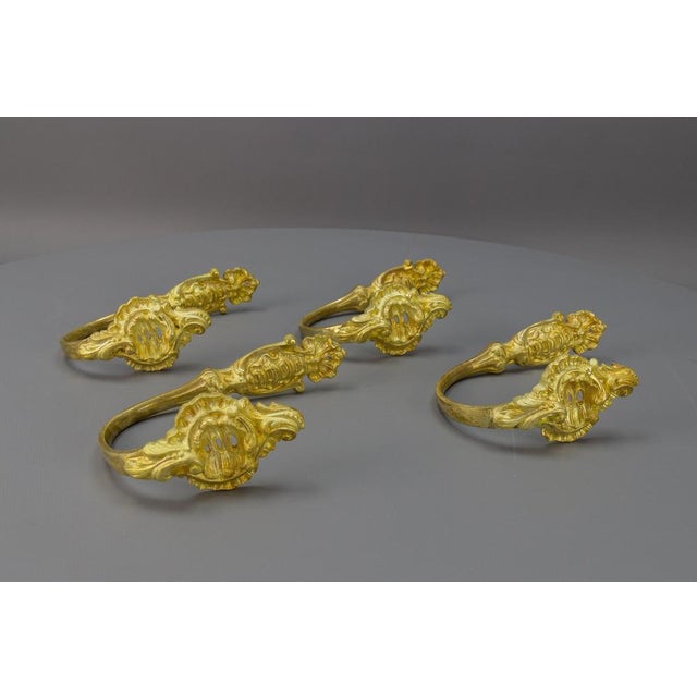 French Rococo Style Gilt Bronze Curtain Tiebacks or Curtain Holders, 1890s, Set of 4 For Sale - Image 10 of 18