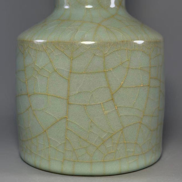 Ceramic Chinese Celadon Crackle Glaze Vase, Collectible Decorative Mallet‑Shape Vessel For Sale - Image 7 of 10