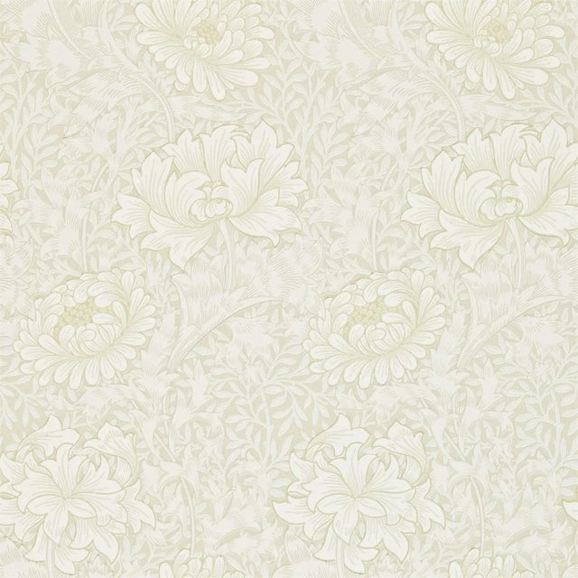 Morris & Co Chrysanthemum Wallpaper in Chalk For Sale