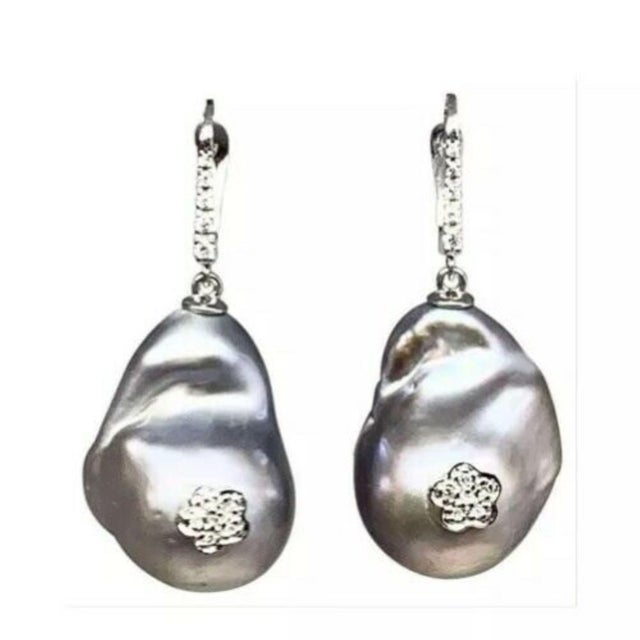 Diamond Freshwater Pearl Earrings 14 Karat Gold Grey 23.2 Mm Certified For Sale In New York - Image 6 of 13