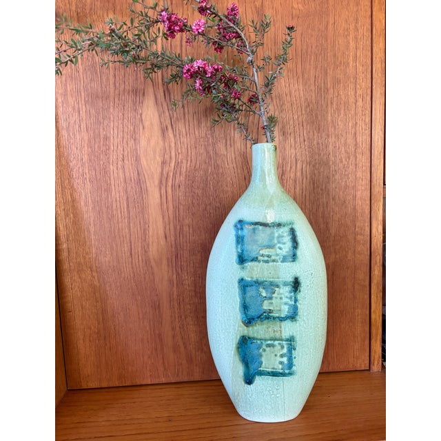 A sculptural studio ceramic vase by Finnish artist Pirjo Nylander, known for her refined, organic approach to form and...