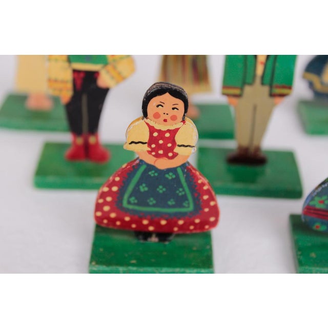 Wood Small Flat Wooden Figures, 1890s, Set of 8 For Sale - Image 7 of 12
