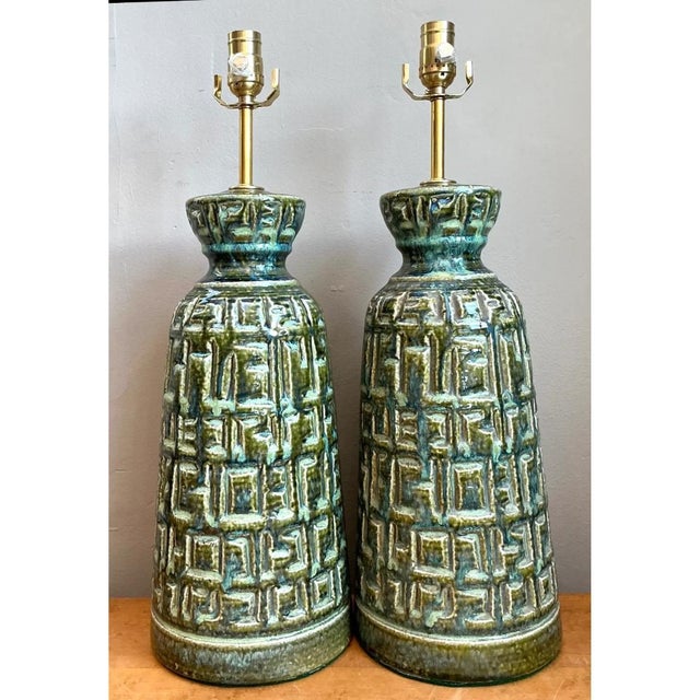 Vintage Mid-Century Modern Green Textured Ceramic Table Lamps - a Pair For Sale - Image 12 of 12