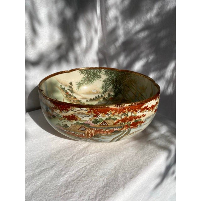Japanese Large Antique Japanese Satsuma Scenic Bowl With Scalloped Rim – Autumn Landscape, Figures & Waterwheel For Sale - Image 3 of 18
