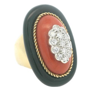 1970s Italian Coral, Onyx & Diamond 18k Gold Cocktail Ring, Size 7 For Sale