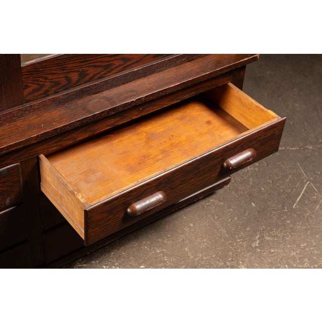 Antique Kewaunee Quarter-Sawn Oak Laboratory Display Cabinet, Circa 1910s–1920s For Sale - Image 9 of 12