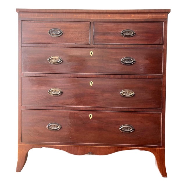 19th c. Hepplewhite Kentucky Cherry Chest of Drawers For Sale