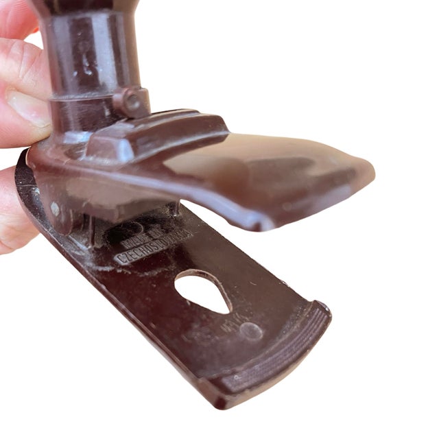 Plastic Clip-on Bakelite Night Lamp, Zukov Czechoslovakia 1930s For Sale - Image 7 of 12