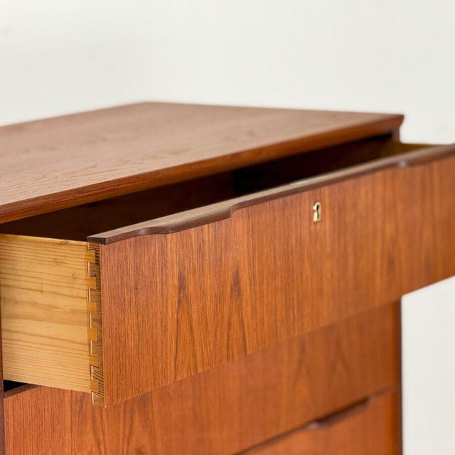 Mid-Century Modern Danish Chest of Drawers, 1960s For Sale - Image 4 of 11