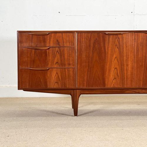 Large Sideboard from McIntosh For Sale - Image 5 of 17