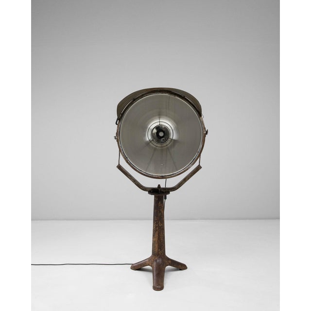Mid 20th Century 20th Century Czech Republic Aged Brass and Bronze Oversized Studio Spotlight Lamp On A Tripod Stand For Sale - Image 5 of 10
