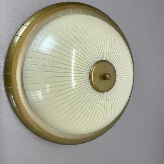 1950s Round Metal Wall Light in the style of Gio Ponti, 1950s For Sale - Image 5 of 18