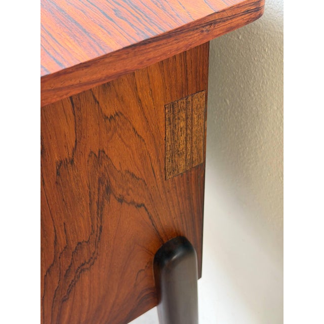 Brown Mid Century Danish Rosewood Desk – Vintage Scandinavian Writing Desk With 1960s For Sale - Image 8 of 10