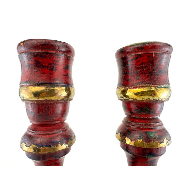 1970s 1970s Pair of Hand-Painted Red and Gold Wooden Candleholders With Brass Trim For Sale - Image 5 of 13