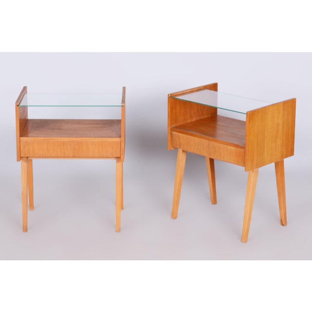Mid-Century Modern Bedside Tables in Oak and Glass, 1950s, Set of 2 For Sale - Image 9 of 11