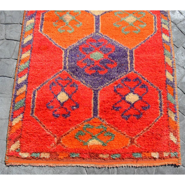 Heterodox Kurdish Runner Herki Rug. Hand-Knotted Colorful Tribal Short Runner - 3′6″ × 10′4″ For Sale - Image 11 of 16