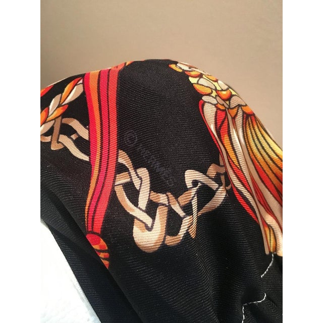 Handmade Hermes Le Timbalier Silk Scarf Face Mask For Sale In Philadelphia - Image 6 of 7
