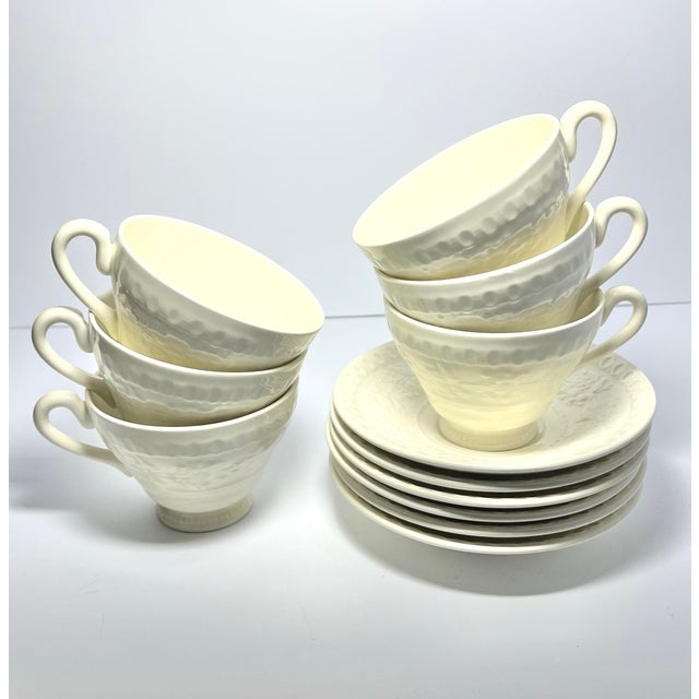 English 1950s English Wedgwood “Wellesley” Ceramic Tea Cups & Saucers - Set of 6 For Sale - Image 3 of 9