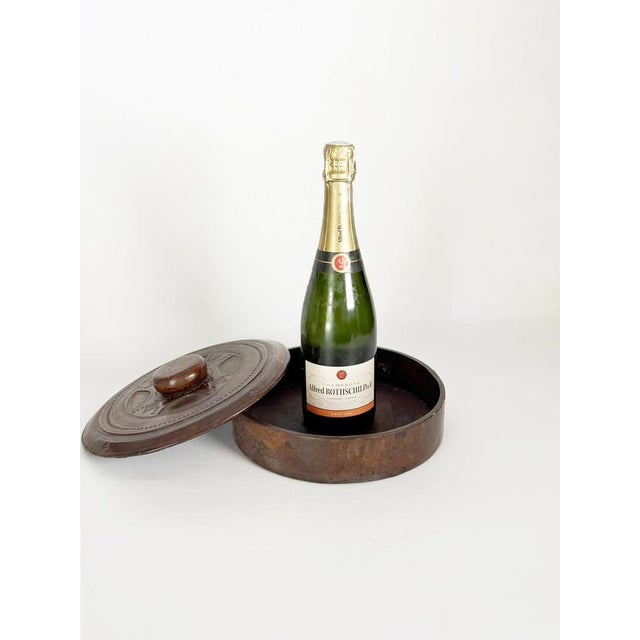 Round Leather Box, France, 1970s For Sale - Image 3 of 8