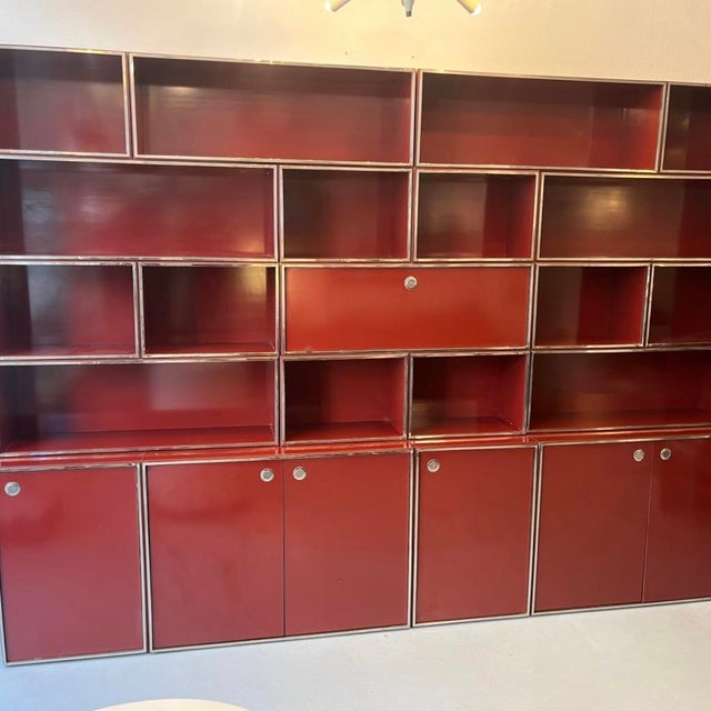 Modular Shelving Unit in Burgundy Red Lacquered Wood and Chromed Metal Frame, Italy, 1970s For Sale - Image 12 of 13