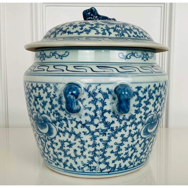 Chinese Pair of Mid 20th Century Blue & White Porcelain Chinese Rice Pots For Sale - Image 3 of 8