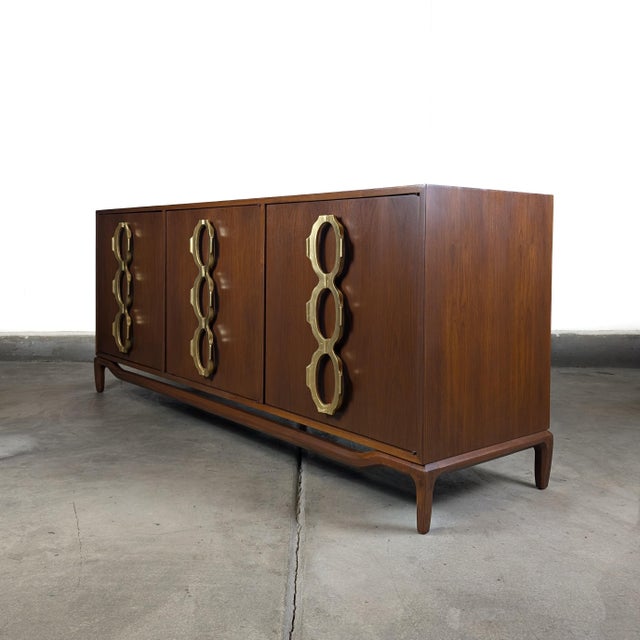 Mid Century Modern Walnut Buffet / Sideboard by Cal Mode, American, c.1960s For Sale - Image 13 of 16