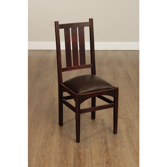 Mission Gustav Stickley Harvey Ellis Set of Eight Oak and Leather Dining Chairs For Sale - Image 3 of 12