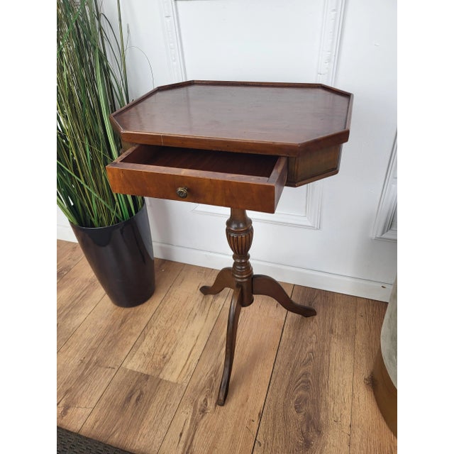 Neoclassical Italian Walnut Inlay Octagonal Tripod Side Table, 1950s For Sale - Image 4 of 8