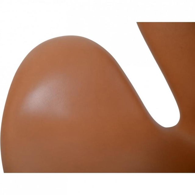 Tall Swan Chair in Cognac Leather by Arne Jacobsen, 2006 For Sale - Image 4 of 14