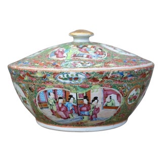 19th Century Chinese Qing Dynasty Famille Rose Canton Covered Bowl For Sale