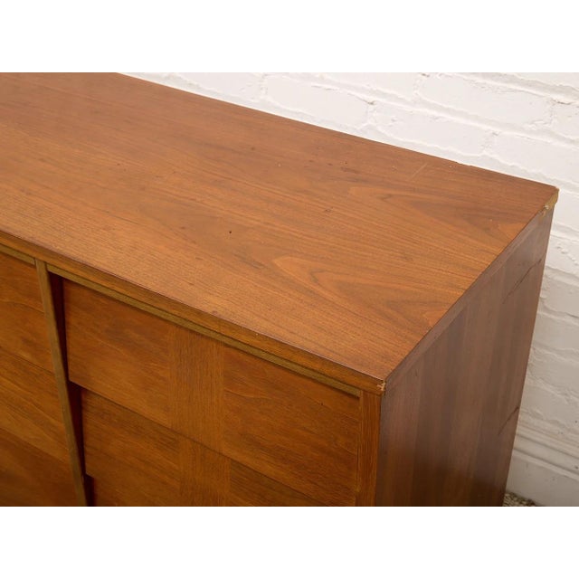 Wood Mid 20th Century Louvered Drawer 9 Dresser For Sale - Image 7 of 9
