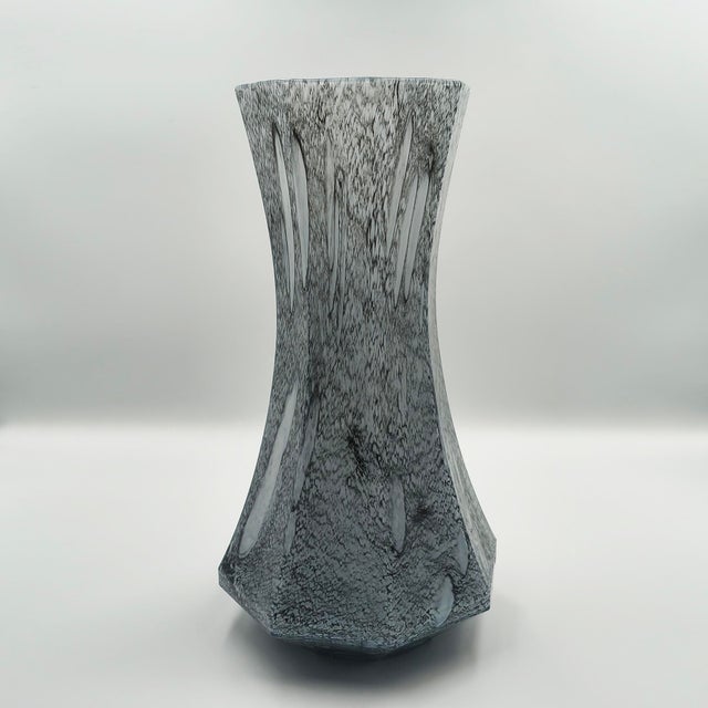 Italian 1970s Italian Murano Art Glass Vase, Octagonal, Grey/White Splatter Pattern For Sale - Image 3 of 7