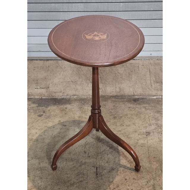 Wood Kittinger Historic Newport Federal Style Mahogany Tilt Top Table Eagle Inlay For Sale - Image 7 of 12